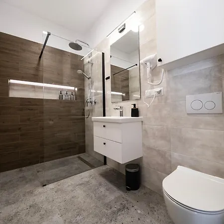 Apartment Classic Beautiful Old Town Ac Wifi Parking *