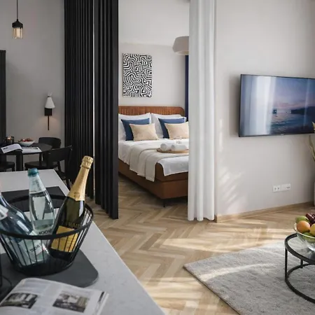 Classic Beautiful Old Town Ac Wifi Parking Apartamento Cracovia
