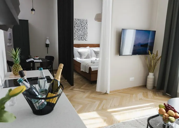 Classic Beautiful Old Town Ac Wifi Parking *